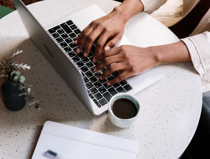 lady working at laptop